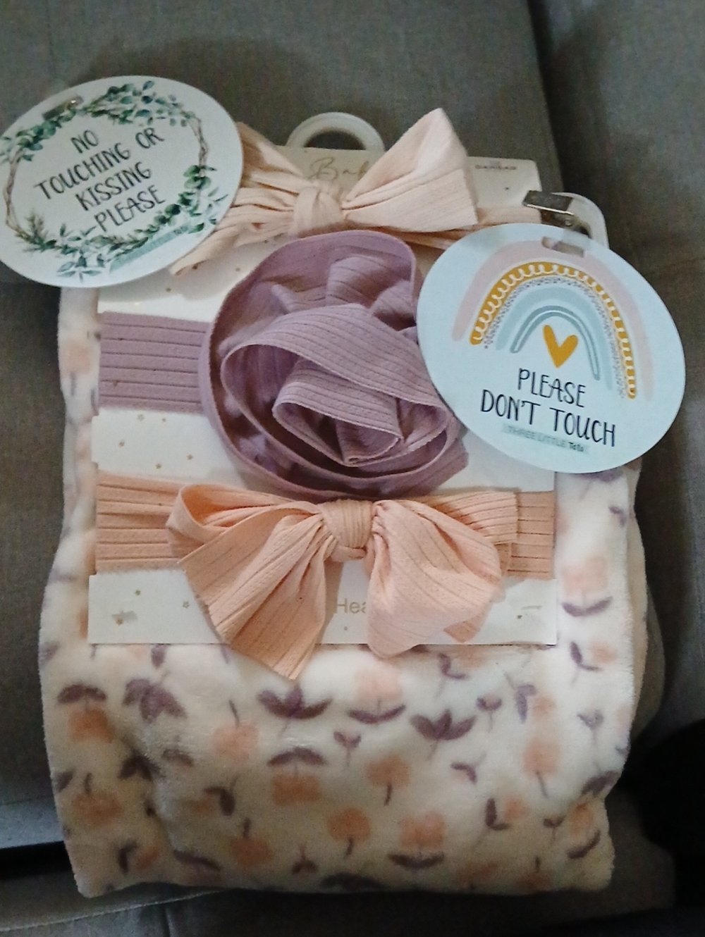 Kids Soft Floral Blanket with Pink and Lavender Bow Headbands